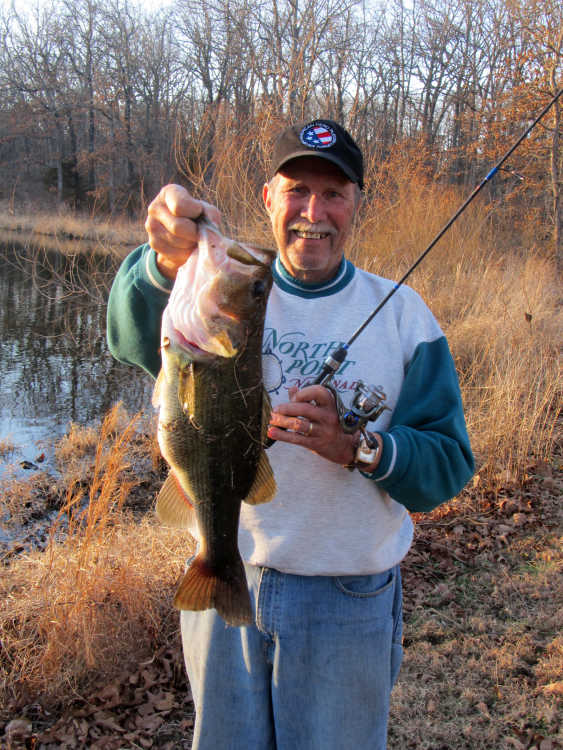 Column: Ken White: Surface lures the way to go when bass fishing (4/29/17)
